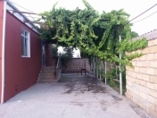 Satılır 4 otaqlı 500 m2 həyət evi Biləcəri