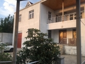 Satılır 5 otaqlı 310 m2 həyət evi Saray