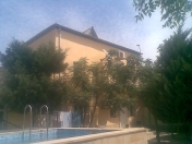 İcarəyə verilir 4 otaqlı 220 m2 bağ evi Novxanı