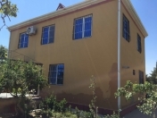 Satılır 4 otaqlı 136 m2 həyət evi Türkan