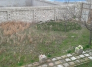 Satılır 3 otaqlı 80 m2 bağ evi Koroğlu m.