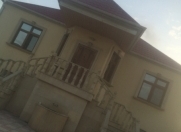 Satılır 4 otaqlı 132 m2 həyət evi Saray