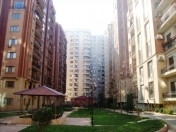 İcarəyə verilir 3 otaqlı 160 m2 yeni tikili Odlar Yurdu Universiteti