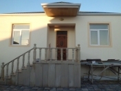 Satılır 3 otaqlı 100 m2 həyət evi Y.Ramana