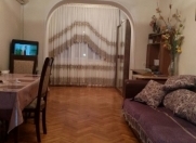 Satılır 3 otaqlı 75 m2 köhnə tikili Montin