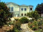 İcarəyə verilir 6 otaqlı 350 m2 bağ evi Novxanı