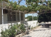 Satılır 3 otaqlı 1000 m2 bağ evi Türkan