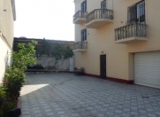 Satılır 9 otaqlı 418 m2 həyət evi Bakıxanov