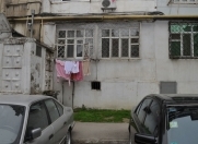 Satılır 4 otaqlı 97 m2 köhnə tikili İctimai telekanalı