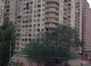 Satılır 2 otaqlı 80 m2 yeni tikili İnşaatçılar m.