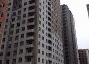 Satılır 2 otaqlı 76 m2 yeni tikili İnşaatçılar m.