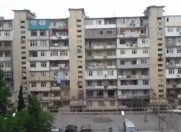 Satılır 4 otaqlı 96 m2 köhnə tikili İnşaatçılar m.