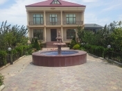 Satılır 7 otaqlı 480 m2 bağ evi Novxanı