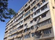 Satılır 3 otaqlı 110 m2 köhnə tikili Nizami m.