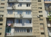 Satılır 4 otaqlı 100 m2 köhnə tikili İnşaatçılar m.