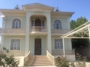 Satılır 6 otaqlı 270 m2 həyət evi Buzovna