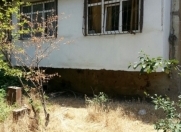 Satılır 3 otaqlı 90 m2 köhnə tikili Neapol dairəsi