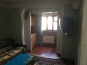 İcarəyə verilir 2 otaqlı 40 m2 köhnə tikili Elmlər Akademiyası m.