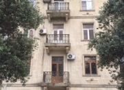 İcarəyə verilir 3 otaqlı 90 m2 köhnə tikili Hüseyn Cavid parkı