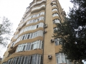 Satılır 6 otaqlı 254 m2 yeni tikili 8 mkr