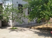 Satılır 5 otaqlı 200 m2 həyət evi Qaraçuxur