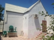 Satılır 4 otaqlı 90 m2 həyət evi Binə