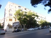 Satılır 3 otaqlı 80 m2 köhnə tikili Nəriman Nərimanov parkı