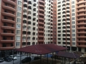 Satılır 1 otaqlı 60 m2 yeni tikili İnşaatçılar m.