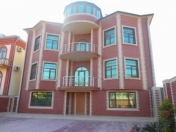 Satılır 6 otaqlı 1000 m2 həyət evi Bakıxanov