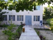 İcarəyə verilir 4 otaqlı 200 m2 bağ evi Novxanı