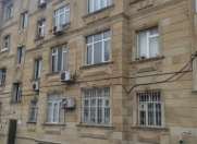 İcarəyə verilir 1 otaqlı 50 m2 köhnə tikili Gənclik m.