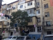 Satılır 3 otaqlı 75 m2 köhnə tikili 5 mkr