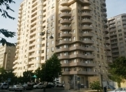 Satılır 1 otaqlı 45 m2 yeni tikili İnşaatçılar m.