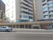 Satılır 4 otaqlı 170 m2 obyekt Elmlər Akademiyası m.