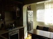 Satılır 4 otaqlı 100 m2 köhnə tikili İnşaatçılar m.