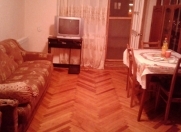 İcarəyə verilir 3 otaqlı 70 m2 köhnə tikili İnşaatçılar m.