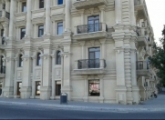 İcarəyə verilir 4 otaqlı 60 m2 yeni tikili İçəri Şəhər m.