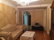 İcarəyə verilir 3 otaqlı 100 m2 yeni tikili İnşaatçılar m.