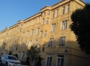 İcarəyə verilir 2 otaqlı 55 m2 köhnə tikili Ayna Sultanova heykəli