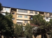 İcarəyə verilir 3 otaqlı 75 m2 köhnə tikili Heydər Əliyev Mərkəzi