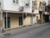 Satılır 5 otaqlı 168.9 m2 obyekt Qara Qarayev m.