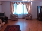 Satılır 3 otaqlı 160 m2 yeni tikili Nizami m.