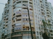 İcarəyə verilir 3 otaqlı 145 m2 köhnə tikili Heydər Əliyev Mərkəzi