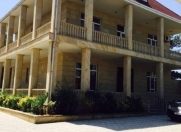 Satılır 5 otaqlı 450 m2 həyət evi Novxanı