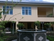 İcarəyə verilir 3 otaqlı 144 m2 həyət evi Şəki