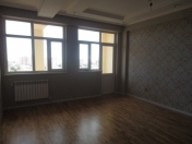 Satılır 2 otaqlı 65 m2 yeni tikili İnşaatçılar m.
