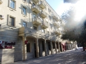 Satılır 2 otaqlı 60 m2 köhnə tikili Bakı Dövlət Universiteti