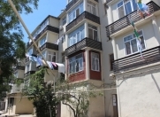 Satılır 3 otaqlı 75 m2 köhnə tikili Badamdar