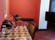 Satılır 4 otaqlı 90 m2 köhnə tikili İnşaatçılar m.