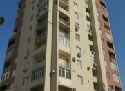 Satılır 3 otaqlı 130 m2 yeni tikili Nizami m.